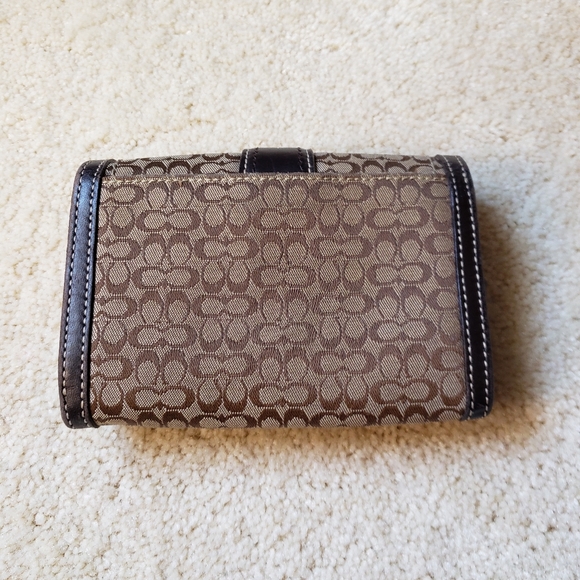 Authentic Coach wallet - Picture 5 of 10